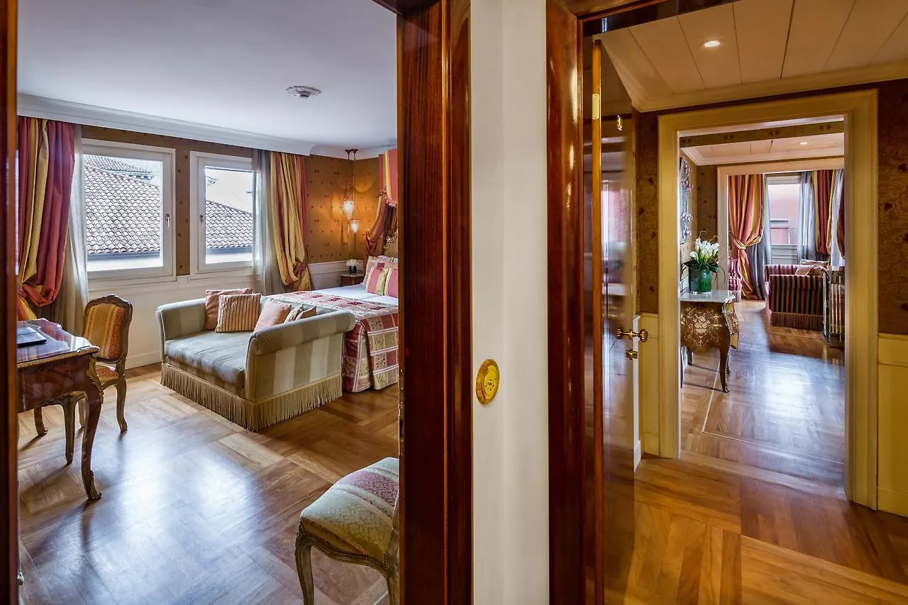 Baglioni Hotel Luna - The Leading Hotels Of The World Venetië 5*,  Italië